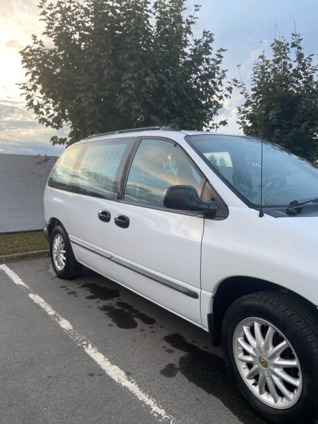 Dodge Caravan III, 7 мест, 1999 г.