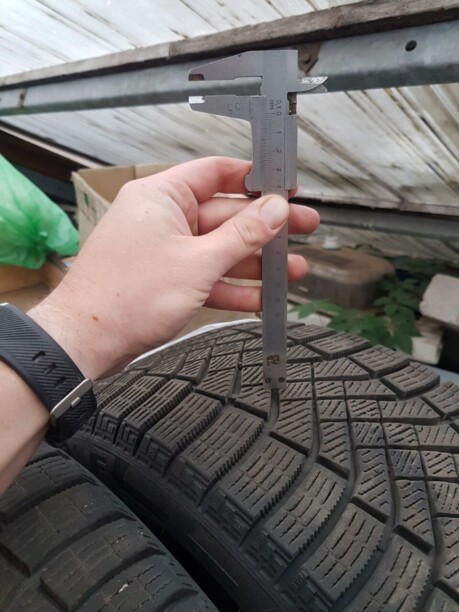 Легковые шины Pirelli ice zero fr 225/45 R17 4 шт.