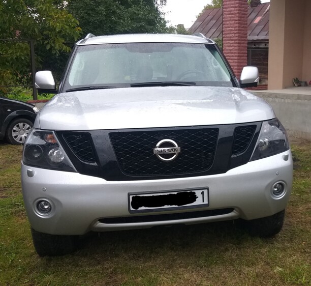 Nissan Patrol Y62, 7 мест, 2012 г.