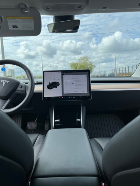 Tesla Model 3, 2019 г.