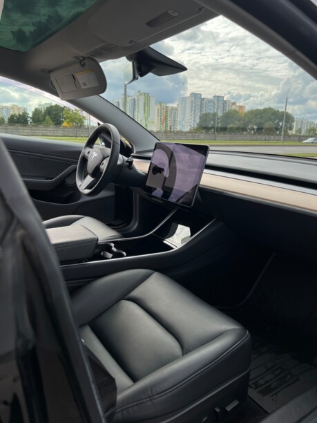 Tesla Model 3, 2019 г.