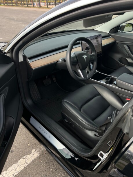Tesla Model 3, 2019 г.