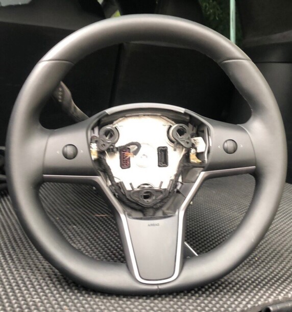 Руль для Tesla Model 3 2017 - ...