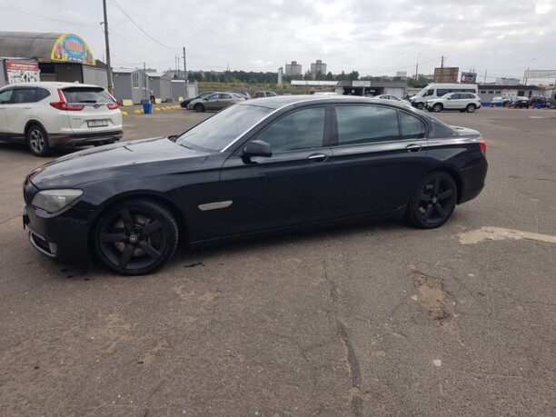 BMW 7 серия F02 (Long), 2010 г.