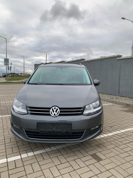 Volkswagen Sharan II, 7 мест, 2011 г.