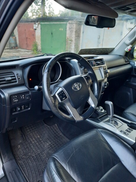 Toyota Land Cruiser Prado J150, 2010 г.