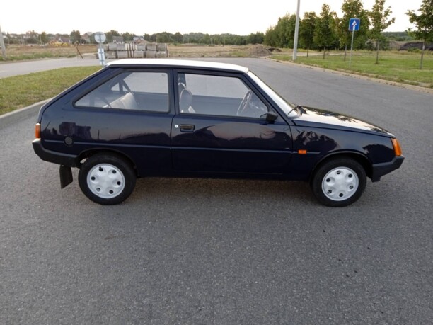 ЗАЗ 1102 Таврия, 2004 г.