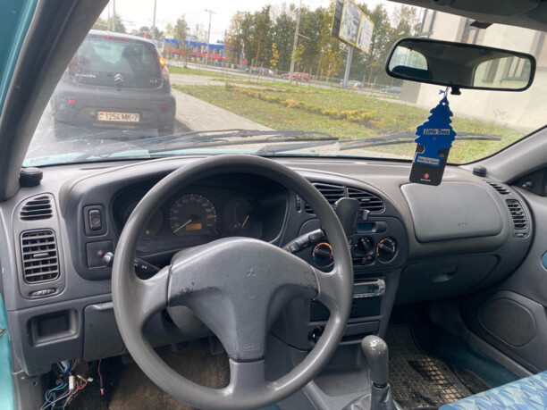 Mitsubishi Colt V, 1996 г.