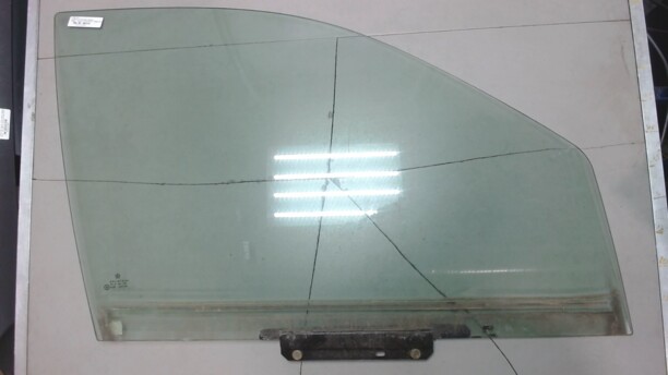 Боковое стекло для Jeep Grand Cherokee WJ 1999 - 2004