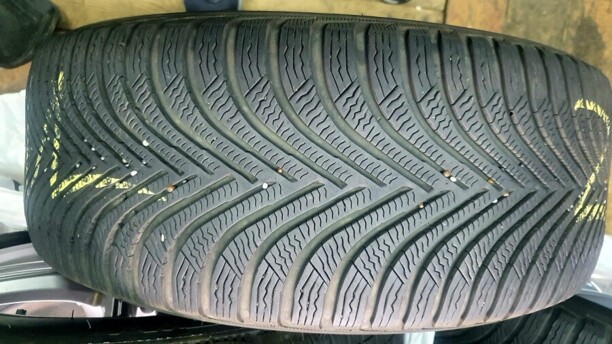 Легковые шины Michelin ALPIN 5 225/55 R17 4 шт.