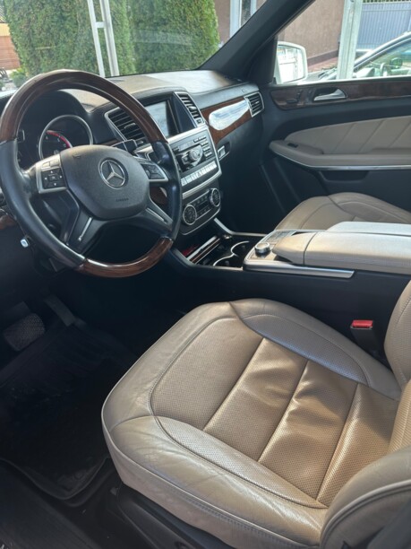 Mercedes-Benz GL-Класс X166, 7 мест, 2013 г.