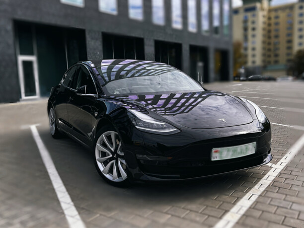 Tesla Model 3, 2018 г.