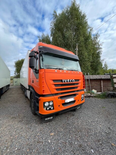 Iveco Stralis AS 440 S45T (вместе с прицепом), 2011 г.
