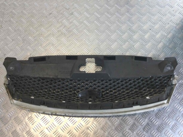 Решетка радиатора для Ford Mondeo III 2000 - 2003