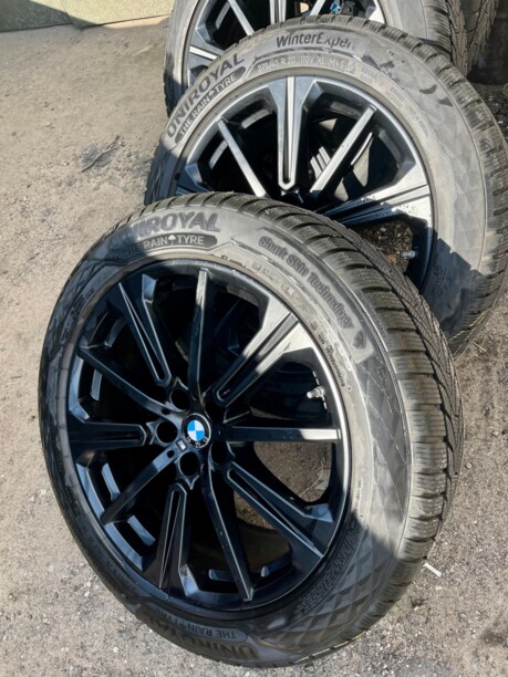 BMW 8x18 5x112 4 шт.