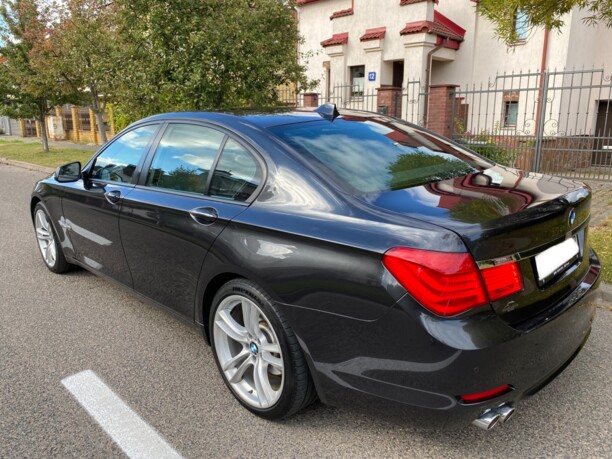 BMW 7 серия F01, F04, 2009 г.