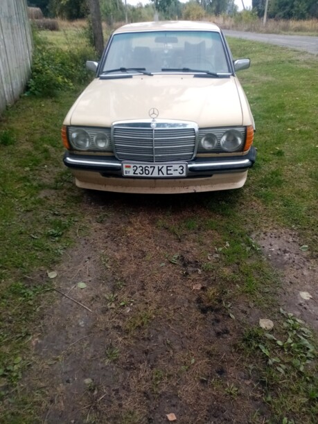 Mercedes-Benz E-Класс W123, 1982 г.