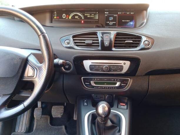 Renault Grand Scenic III · 2-й рестайлинг, 7 мест, 2016 г.