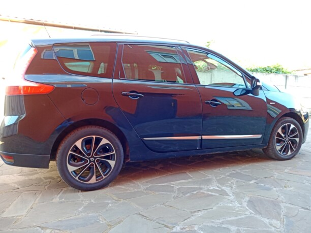 Renault Grand Scenic III · 2-й рестайлинг, 7 мест, 2016 г.