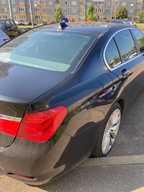 BMW 7 серия F01, F04, 2009 г.