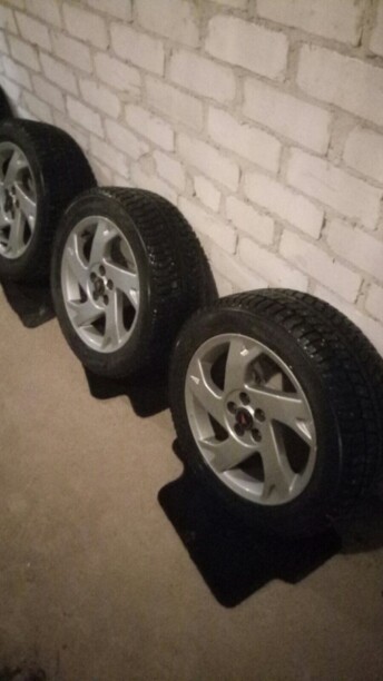 Pontiac VIBE 6x15 5x100 4 шт.