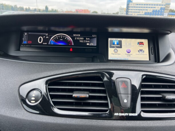 Renault Grand Scenic III · 2-й рестайлинг, 7 мест, 2013 г.