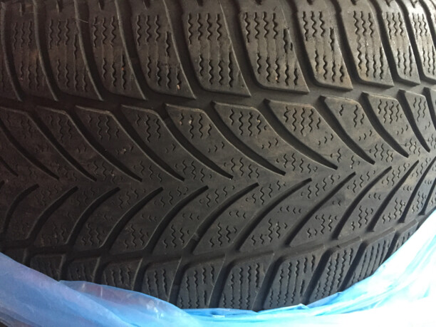 Легковые шины GoodYear Ultragrip ice 2 245/45 R18 4 шт.