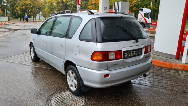 Toyota Picnic I, 1999 г.
