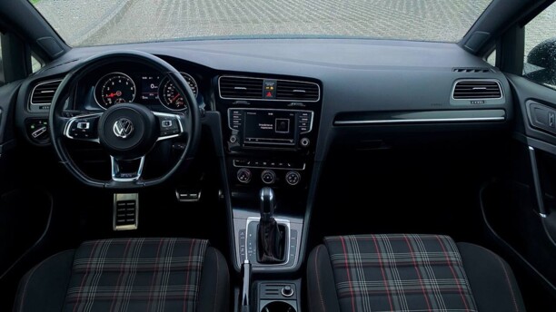 Volkswagen Golf GTI VII, 2017 г.