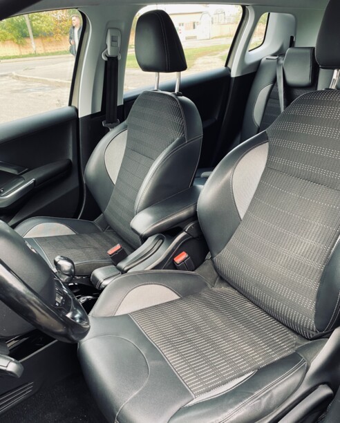 Peugeot 2008 I · Рестайлинг, 2017 г.