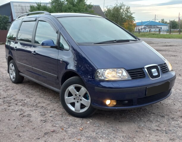 SEAT Alhambra I · Рестайлинг, 7 мест, 2010 г.