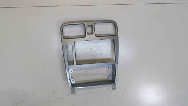 Рамка под магнитолу для Subaru Forester II 2002 - 2005