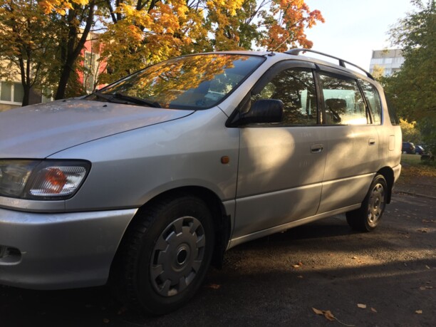 Toyota Picnic I, 7 мест, 1999 г.