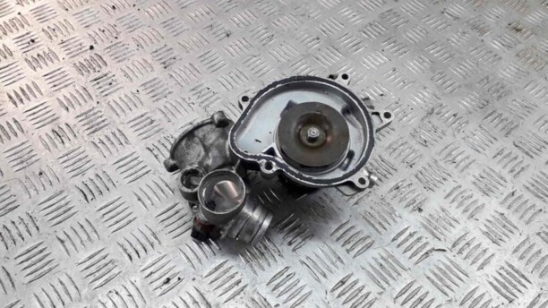 Водяная помпа для BMW 7 серия E65 2001 - 2008