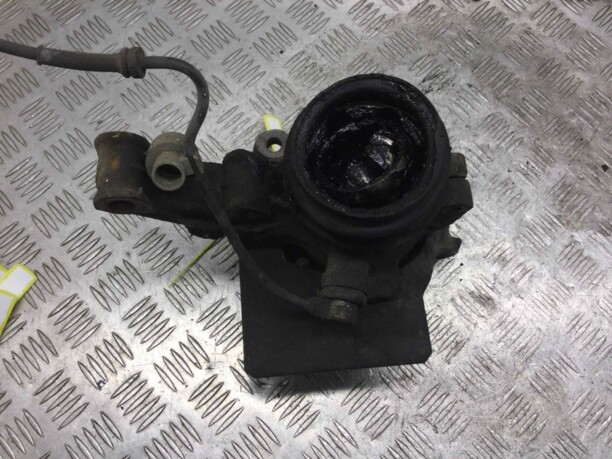 Передняя ступица в сборе для Audi 80 B4 1991 - 1996