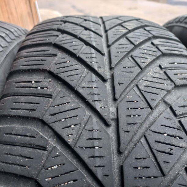 Легковые шины Continental 205/55 R16 4 шт.