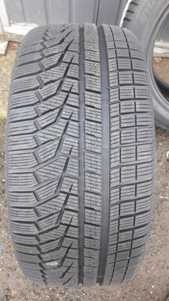 Легковые шины Hankook W320 215/50 R17 4 шт.
