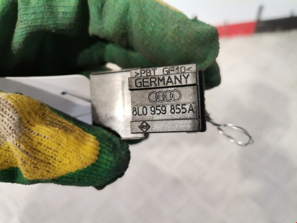 Кнопка стеклоподъемника для Audi A3 8L · Рестайлинг 2000 - 2003