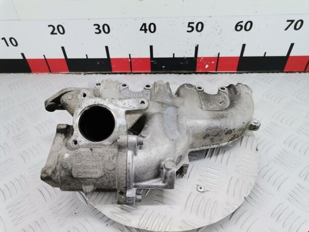 Впускной коллектор в сборе для Volkswagen Passat B6 2005 - 2010