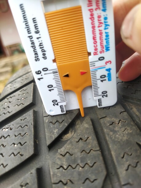 Легковые шины Hankook 195/65 R15 2 шт.