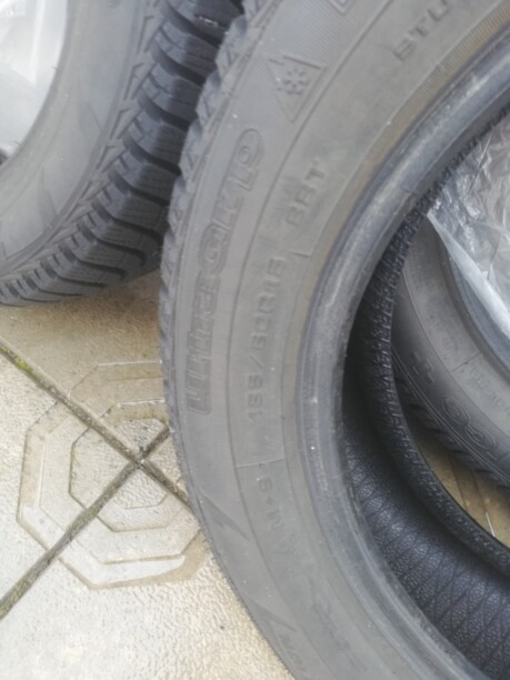 Легковые шины GoodYear 185/60 R15 4 шт.