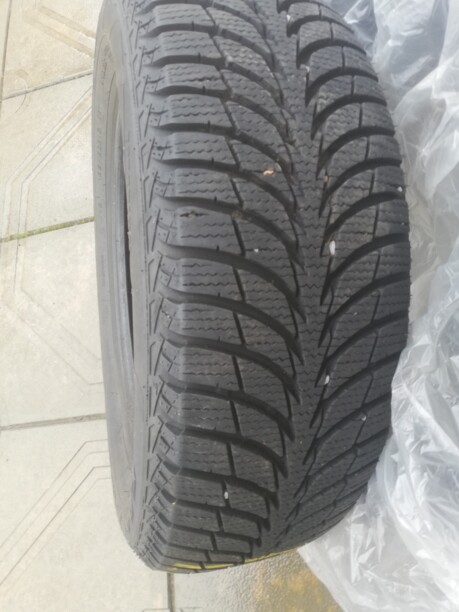 Легковые шины GoodYear 185/60 R15 4 шт.