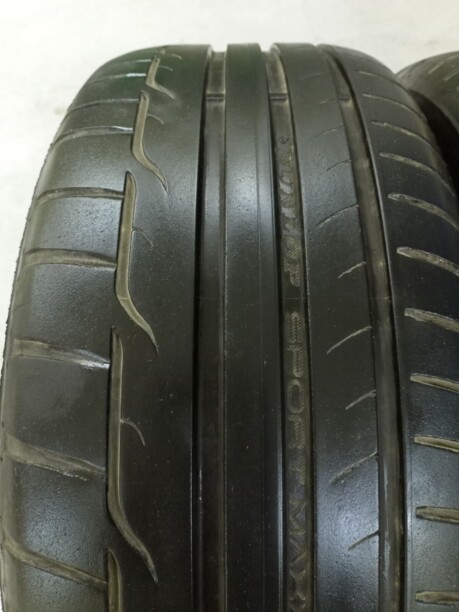 Легковые шины Dunlop 225/50 R17 2 шт.