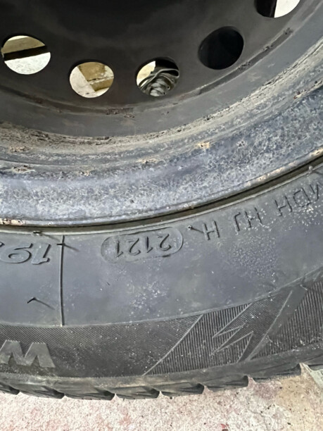 Легковые шины Hankook m+s 195/65 R15 4 шт.