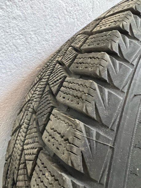 Легковые шины Hankook m+s 195/65 R15 4 шт.