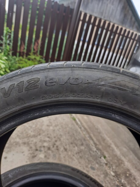 Легковые шины Hankook VENTUS V12 evo 205/50 R17 2 шт.