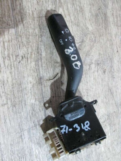 Переключатель поворотников для Subaru Forester II 2002 - 2005