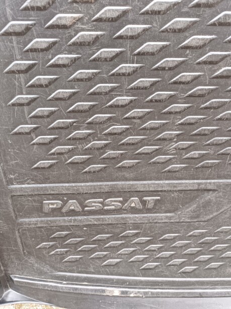 Напольный коврик для Volkswagen Passat B8 2014 - 2019