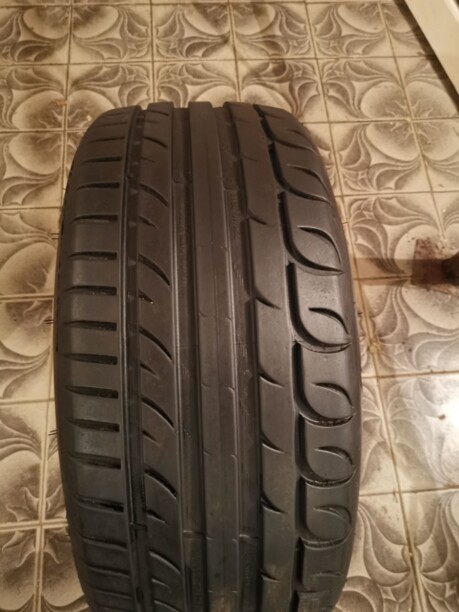 Легковые шины Taurus 225/40 R18 2 шт.