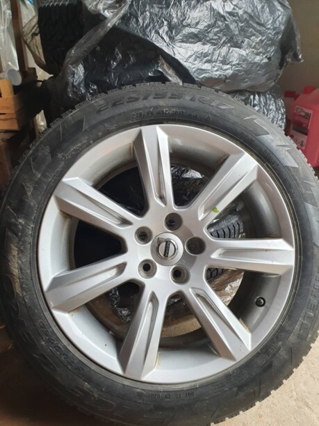 Volvo original 7x17 5x108 4 шт.
